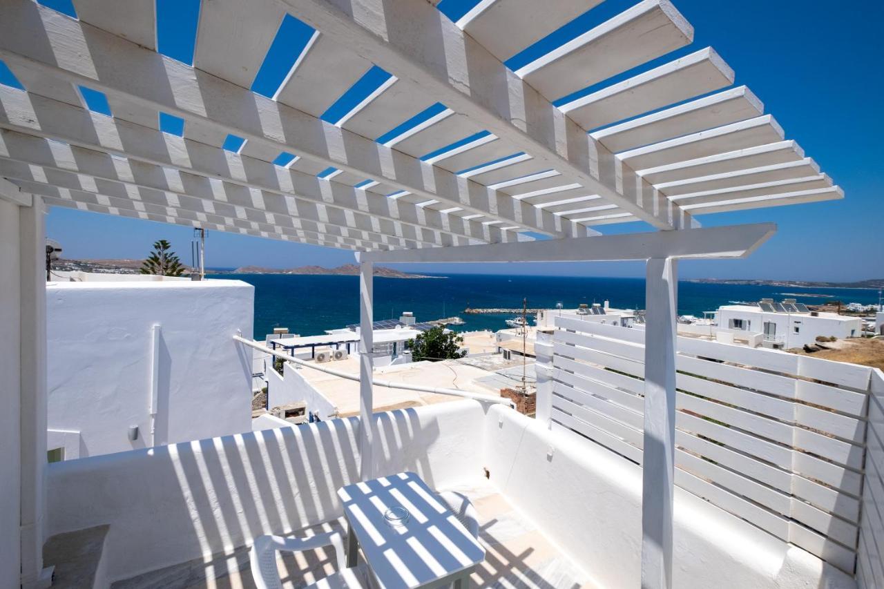 Lorenzo Studios And Suites Paros Naousa Exterior foto