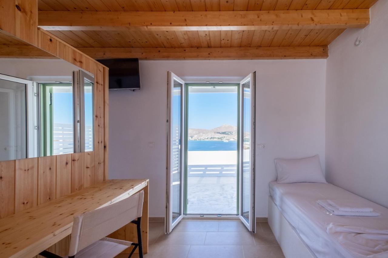 Lorenzo Studios And Suites Paros Naousa Exterior foto