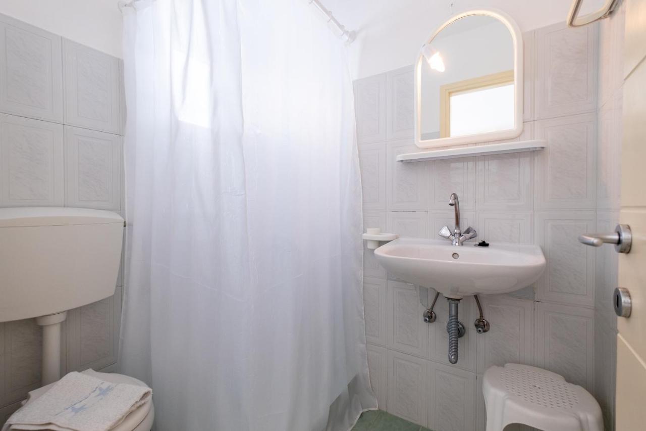 Lorenzo Studios And Suites Paros Naousa Exterior foto