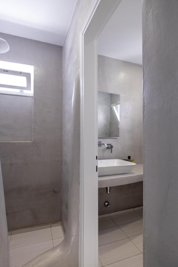 Lorenzo Studios And Suites Paros Naousa Exterior foto
